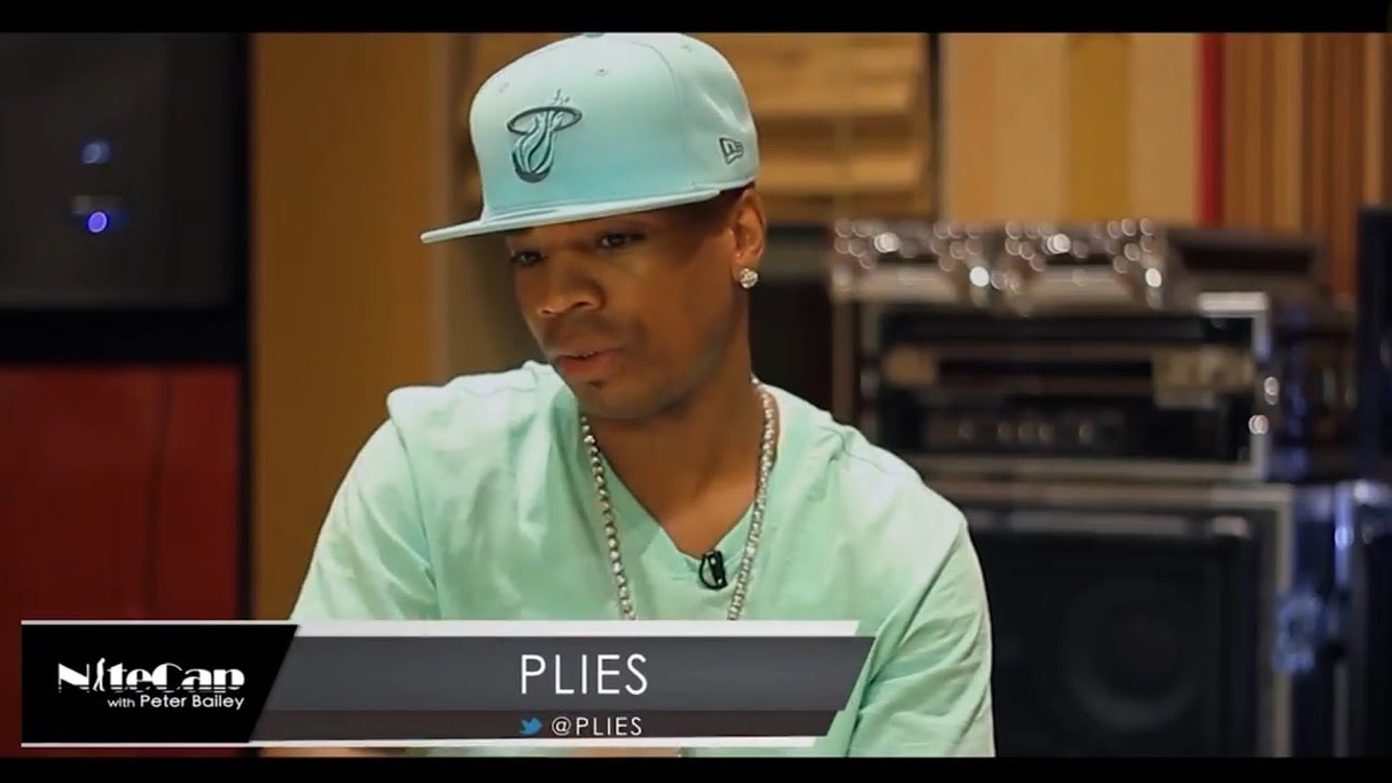 Плайз говорит: «Мне не нравится летать первым классом, мне там очень не нравятся люди».