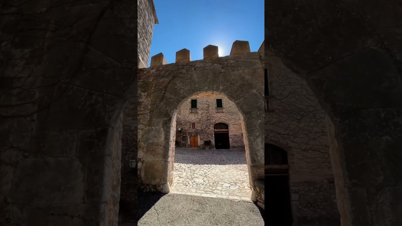 Finca Comassema posesión en el valle de Orient Mallorca Olivar