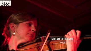 Bassa - Im Roten Salon Berlin Resimi