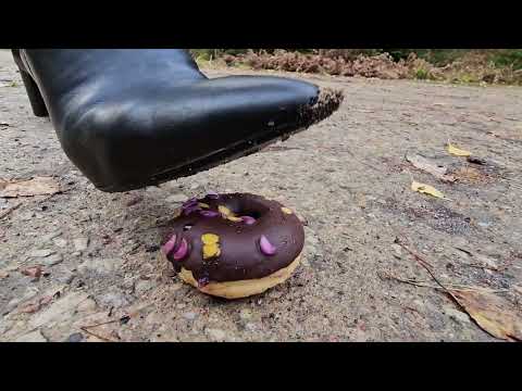 Doughnuts and Plushie Crush with Buffalo Boots Preview
