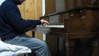 Video thumbnail of "Masoquismo - Eiza González - Piano"