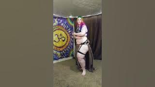 Freestyle bodypositivity belly dance to no scars to your beautiful by Alessia Cara