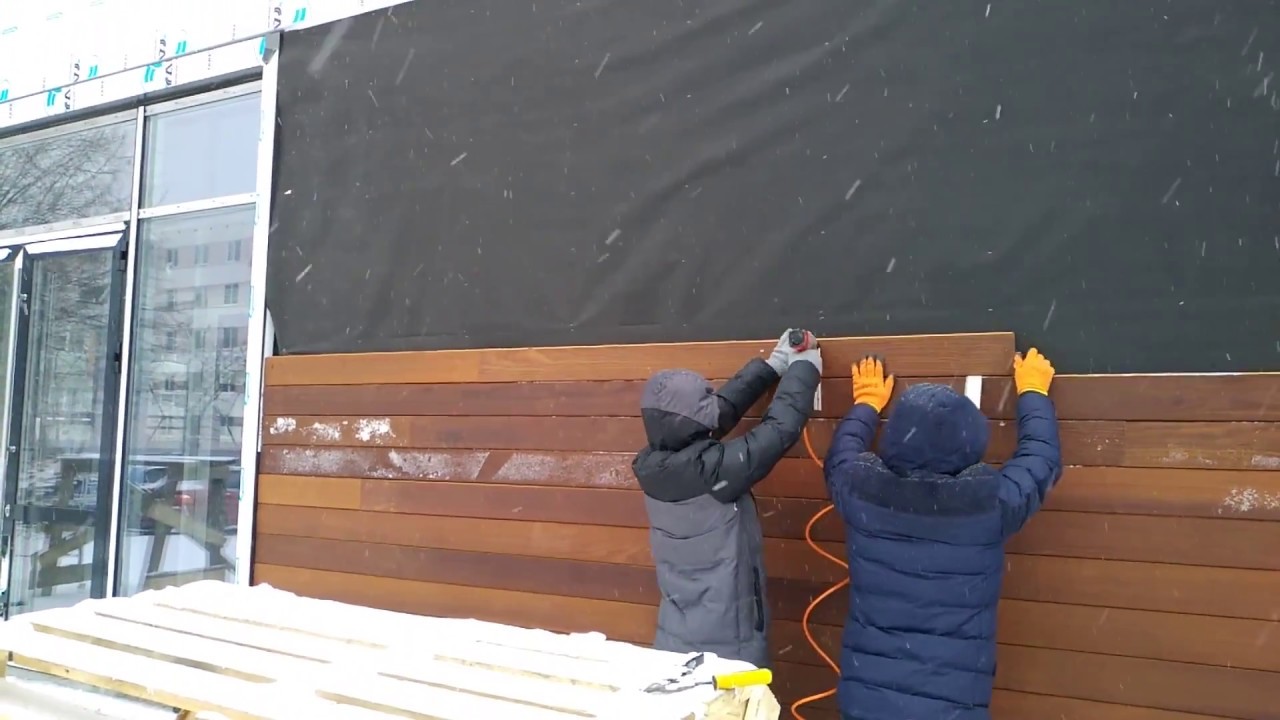 Гардали - монтаж косой планкен термоясень - YouTube