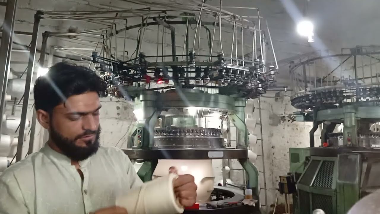 Karachi textile factory mei meri job kya ha | my job life vlogs knitting machine 