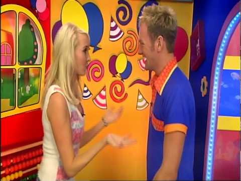 Chris Edgerley from Hi5 on Den Tots with Emma O'Dr...