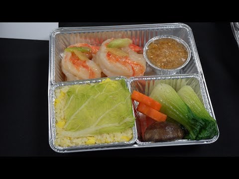How Airlines Prepare Food! Singapore Airlines SUITES - FIRST CLASS - BUSINESS CLASS FOOD REVIEW!