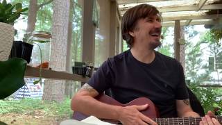 the Mountain Goats - Love Cuts the Strings (Mother's Day Edition)