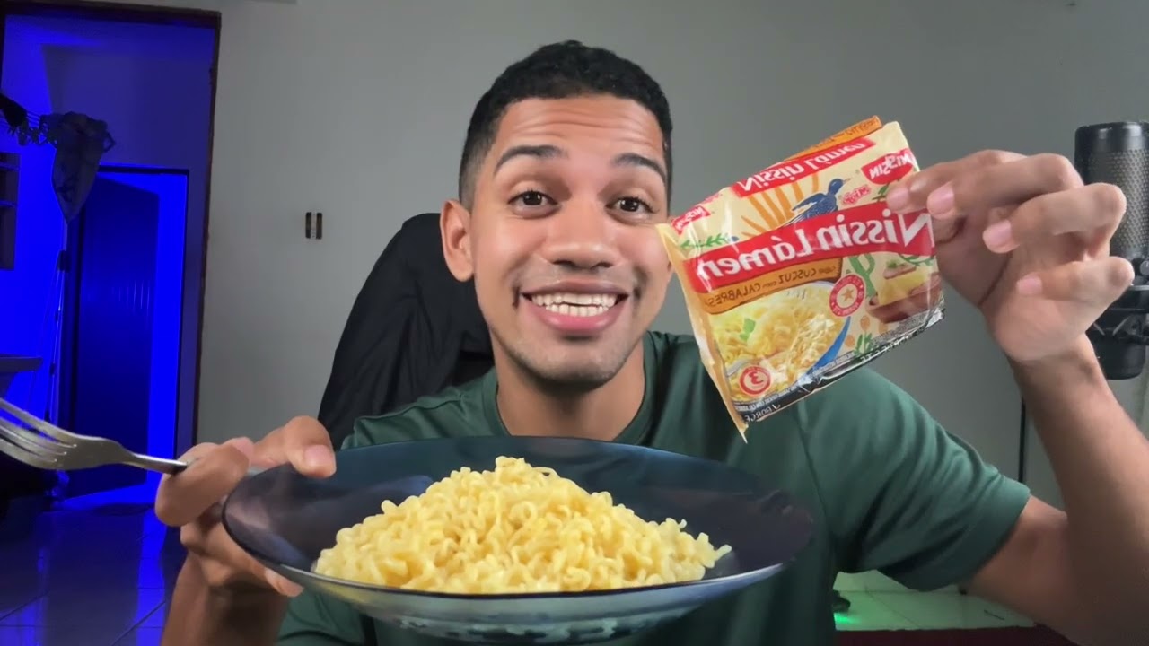 FINALMENTE PROVEI O MIOJO DE CUSCUZ COM CALABRESA