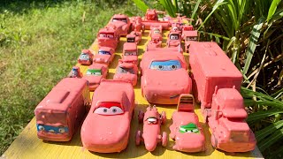 Clean up muddy minicars & disney car convoys🏎🚗🚎! Play in the garden