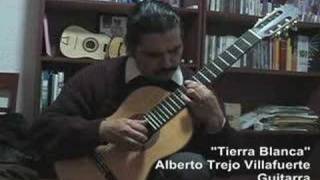 Tierra Blanca por Alberto Trejo Villafuerte