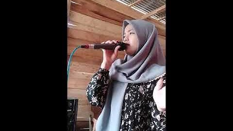 Wow Luar Biasa..Lagi & lagi Rahmi Maulani yang mirip suara Yelse Cover lagu dari Yelse Luka Rembulan
