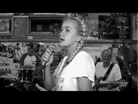 Aija Andrejeva - Grāmatzīme Aija Andrejeva - Grāmatzīme
