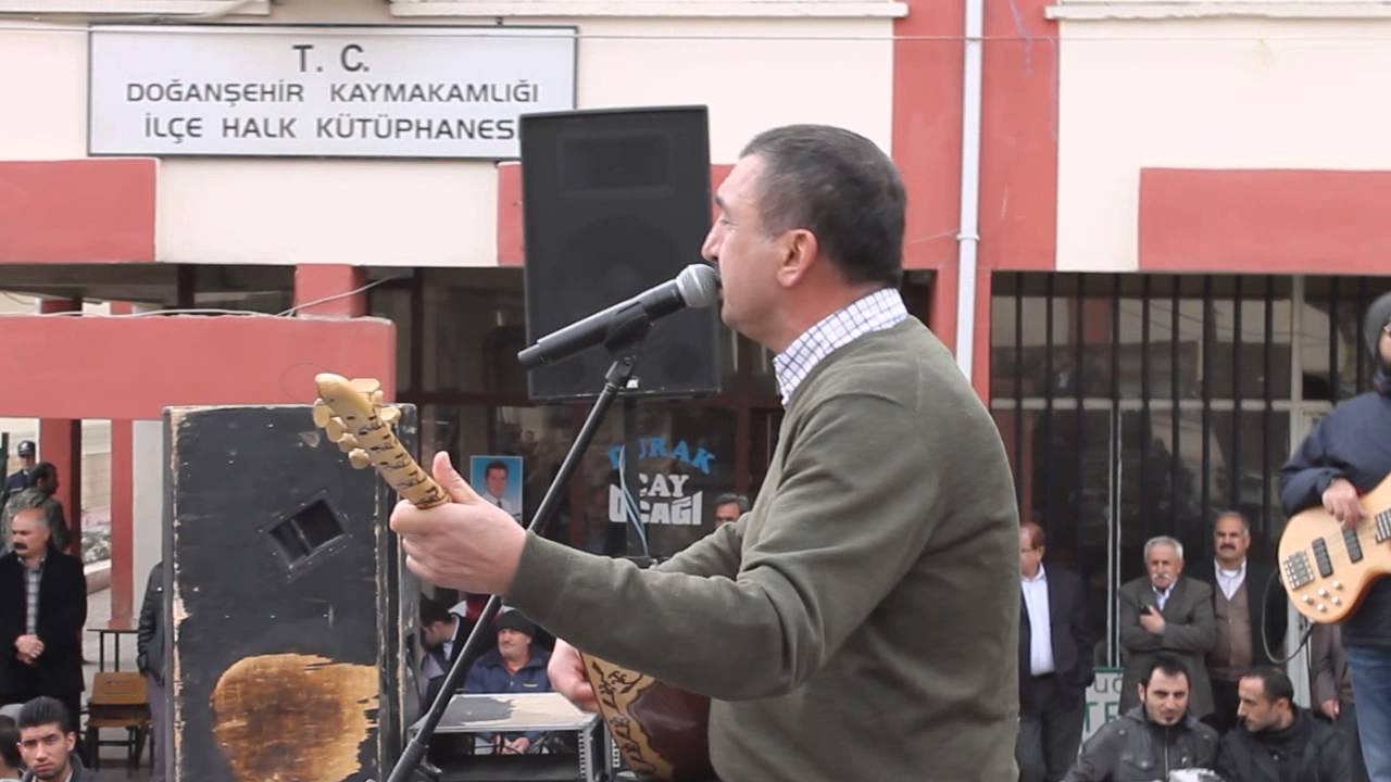 1. Doğanşehir Geleneksel Bahar Festivali - Ferhat TUNÇ - Anne Ben Senin Oğlumum