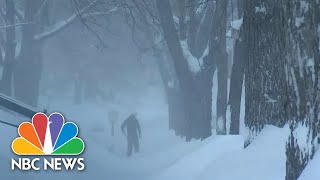 Winter storm knocks out power for nearly one million people in Midwest