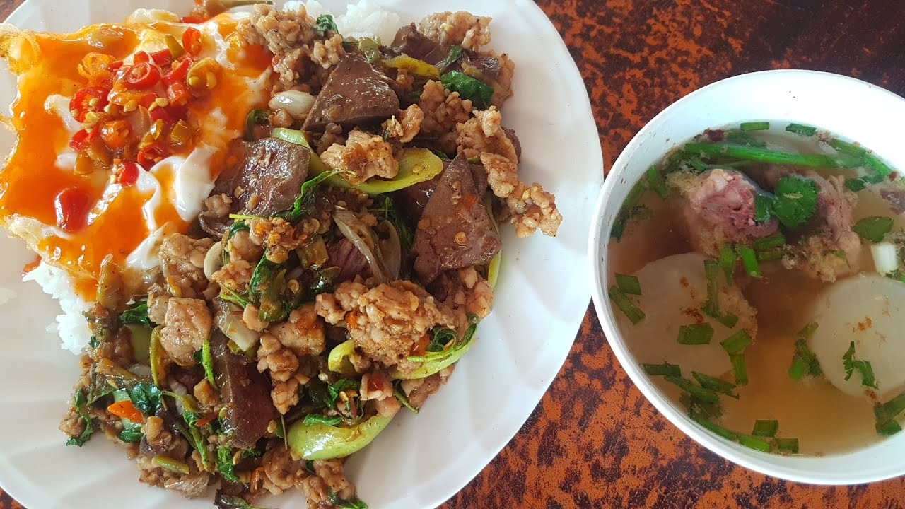 กะเพราเนื้อสับตับหมู ร้านน้าเพิ่ม