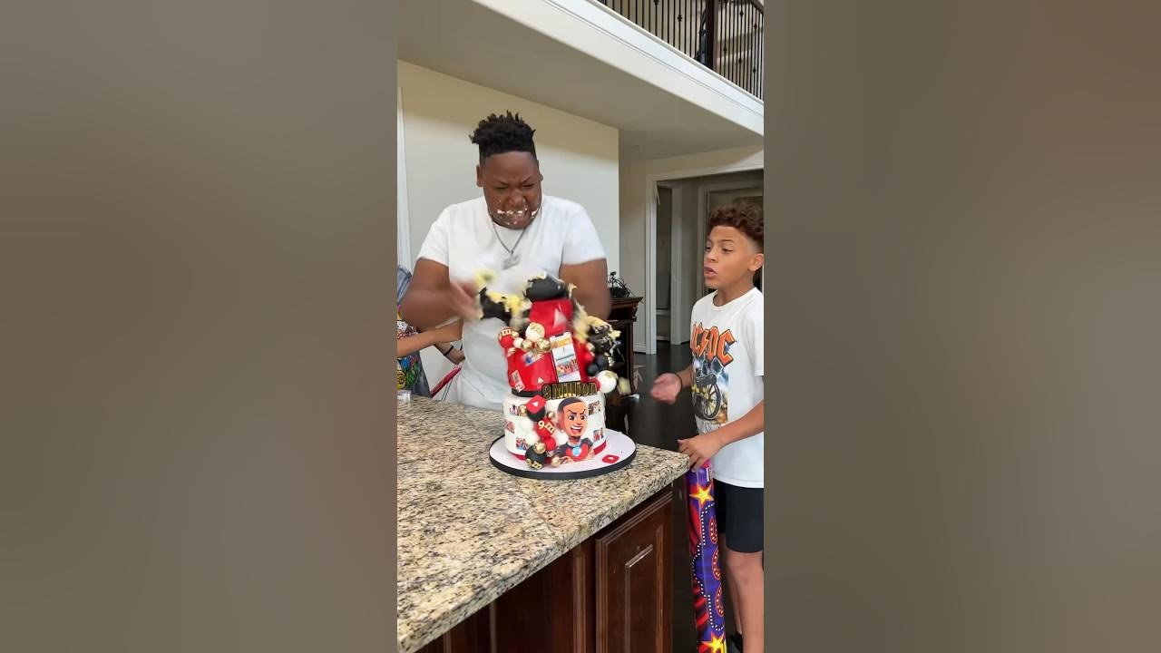 Big boy destroys cake for FunnyMike’s 9 Million Subscriber Party #shorts Big boy destroys cake for FunnyMike’s 9 Million Subscriber Party #shorts