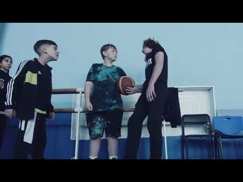 От первого лица Школа 4 Махач в ЗАЛЕ. КОНФЛИКТ ГЛАЗАМИ ШКОЛЬНИКА. Руслан Гладенко