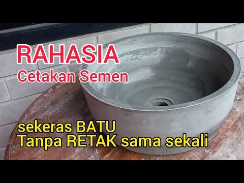 Video: Bagaimana cara membersihkan wastafel batu buatan di dapur?