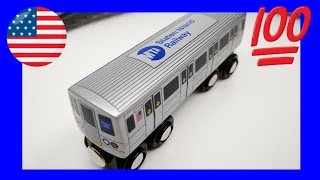 unboxing Munipals MTA Staten Island Railway R44 railcar wooden train (05461)