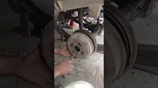 how to remove a wheel drum