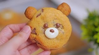 Chocolate chip teddy bear cookies