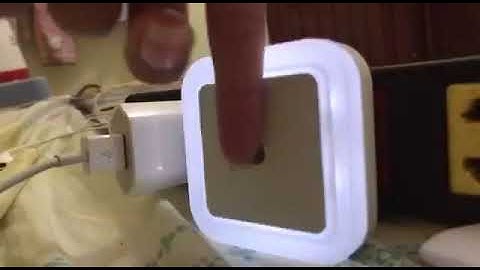 Đèn ngủ cảm ứng tự động tắt mở nhiều màu sắc tiết kiệm điện