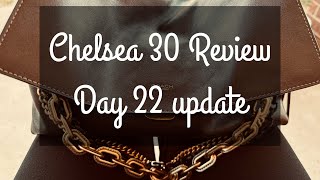 Day 22: What’s In My Bag? + Thoughts on the Coach Chelsea 30 ✨