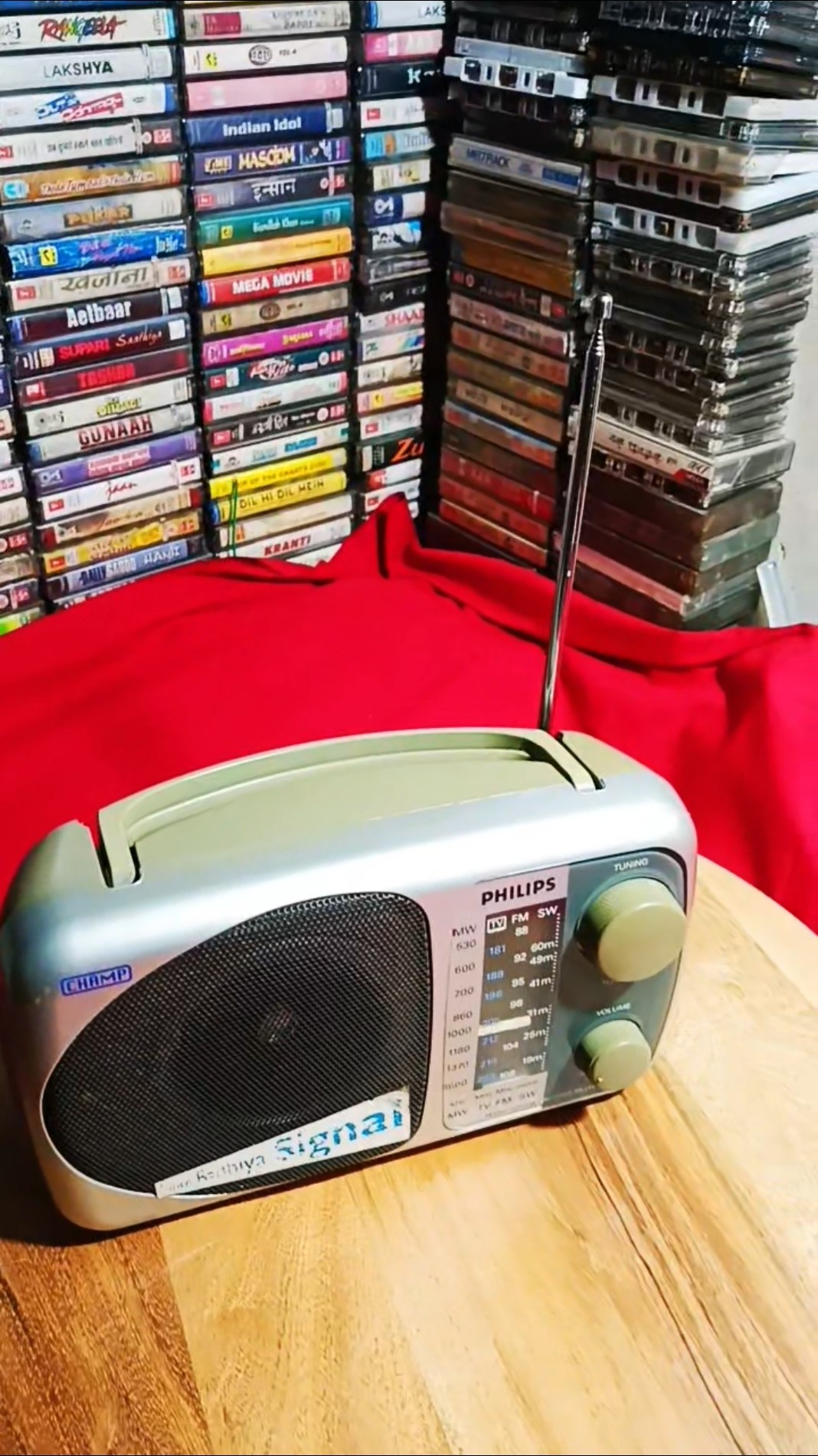 famous radio 2004 radio DSP model Philips champ DL-259AF 4 band FM