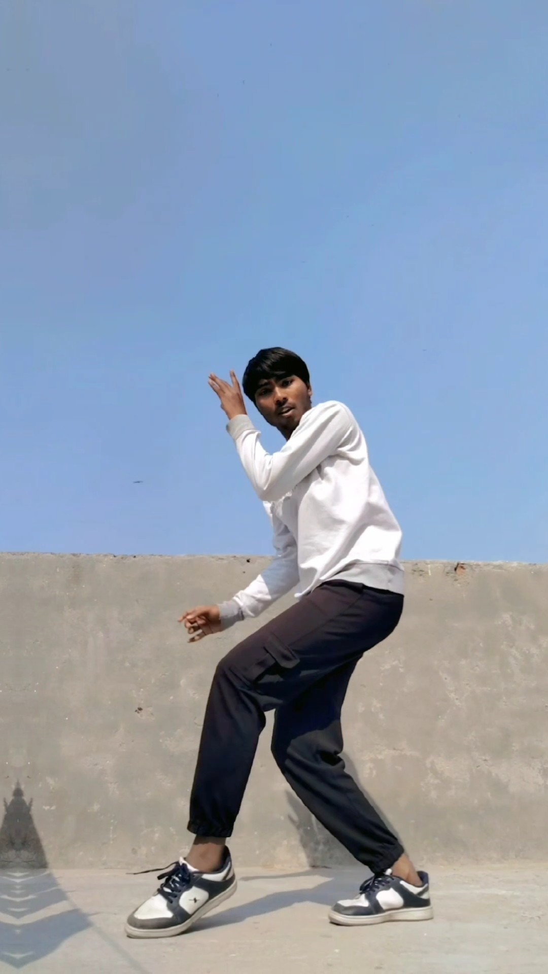 Meherbaan ✨ l Dance Cover l Vinod l #meherbaan #shortsdance #dance #explore #dancecover