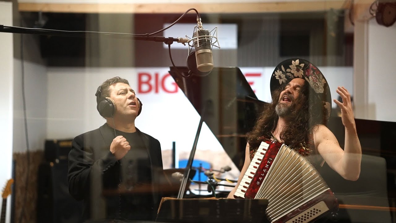 RIDI PAGLIACCIO - LUCA BASSANESE & la P.O.P. feat. AMADI LAGHA