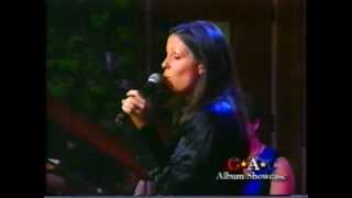 SARA EVANS - "BORN TO FLY" ALBUM SHOWCASE - 2 SONGS (LIVE) 2001