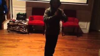 Usher dancing at age 7!