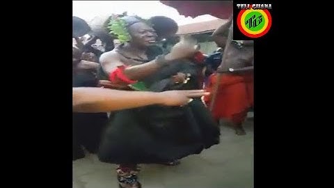 Asantehene Otumfuo Osei Tutu II Displays His Dancing Skills
