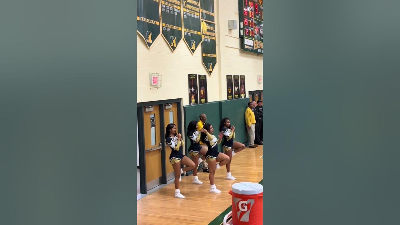 Who can Hold it the longest? #cheer #cheerdance #cheerlife #cheerleading