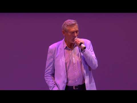 Александр Михайлов, народный