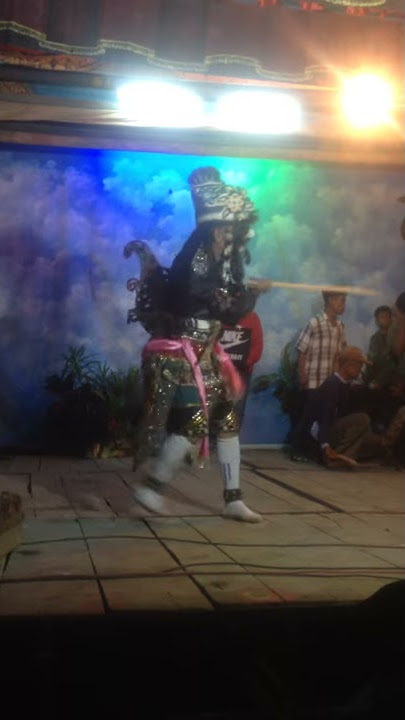 Dalang wayang topeng laras mustoko jalmo tegal rejo songgon