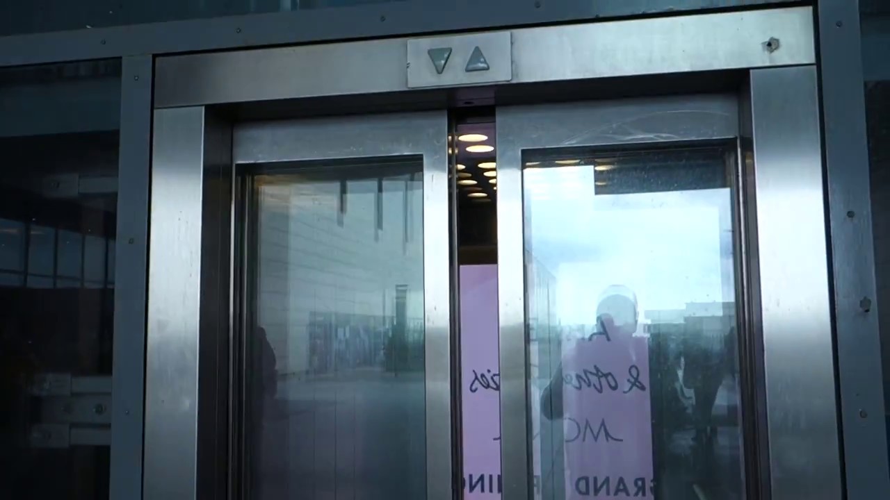 2003 KONE MonoSpace BD Driven MRL Traction Elevator @ Field's Shopping Center, Copenhhagen, Denmark.