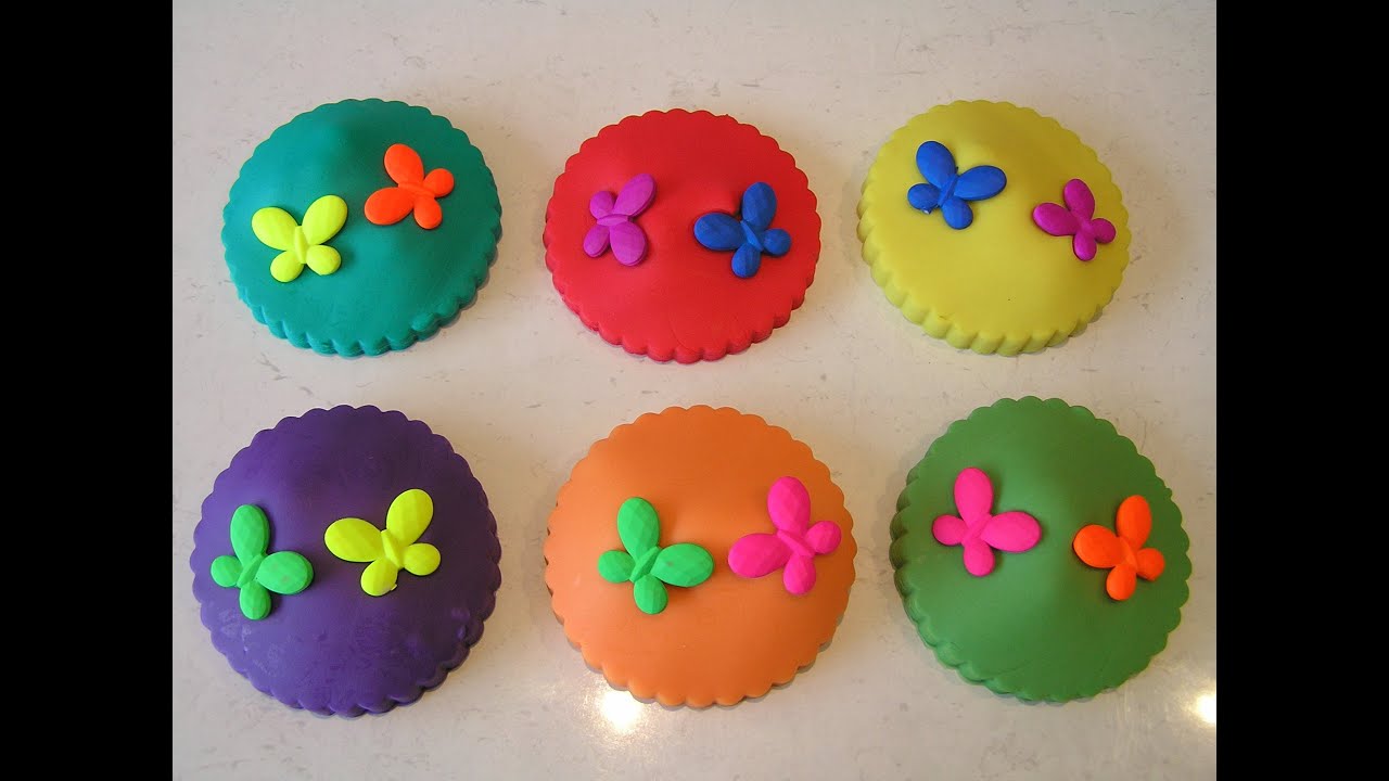 Play Doh 6 Surprise Eggs Smurfs Madagascar Minnie Mouse Muppets Tigger Star Wars Kinder Surprise