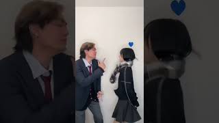 【高校9年生】JKで流行ってるダンス踊ったらパンツ見えかけた