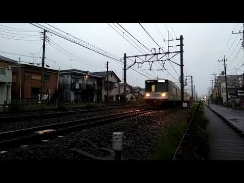 一ノ割駅近く　東武スカイツリーライン、東京メトロ日比谷線03 系通過