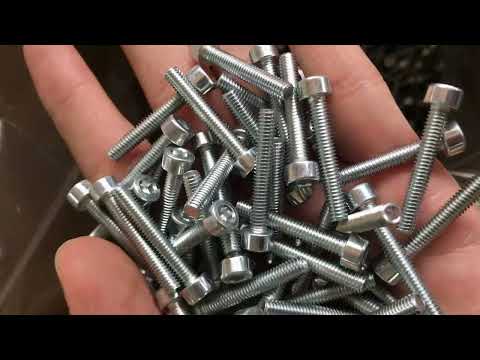 Zinc Flake Coated Alloy Steel Socket Head Screw