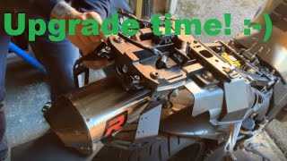 Dominator exhaust install on the ZX6R Project build - Part 3