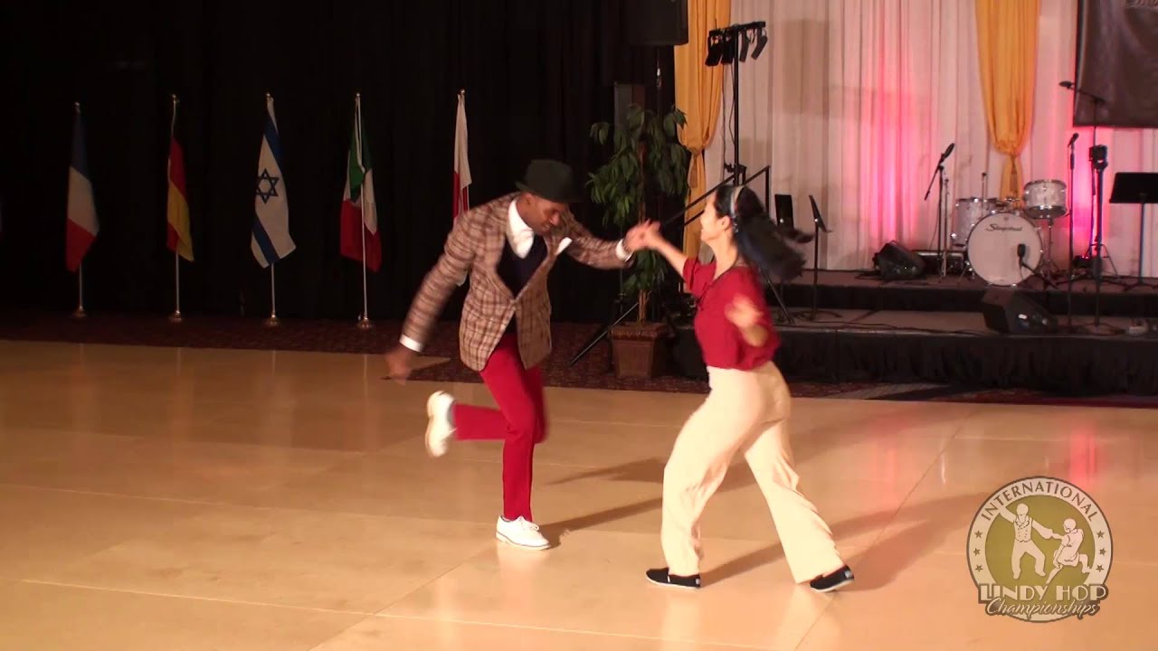 ILHC 2015 - Open Lindy JnJ Finals - Samuel Coleman (USA) & Jennifer Lee (USA)