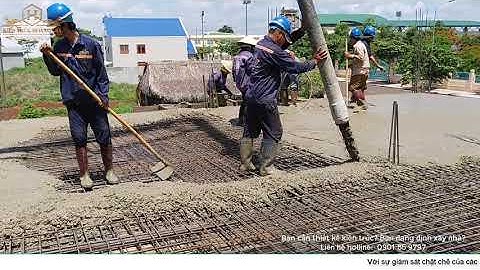 Đổ bê tông sàn lầu 1 thi công biệt thự tân cổ điển