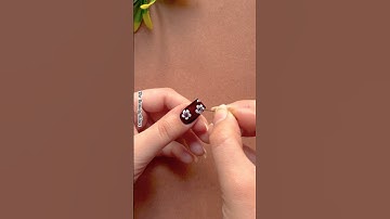 💅🧷Unique floral nail art with safety pin #nailart2025 #shorts #shortvideo