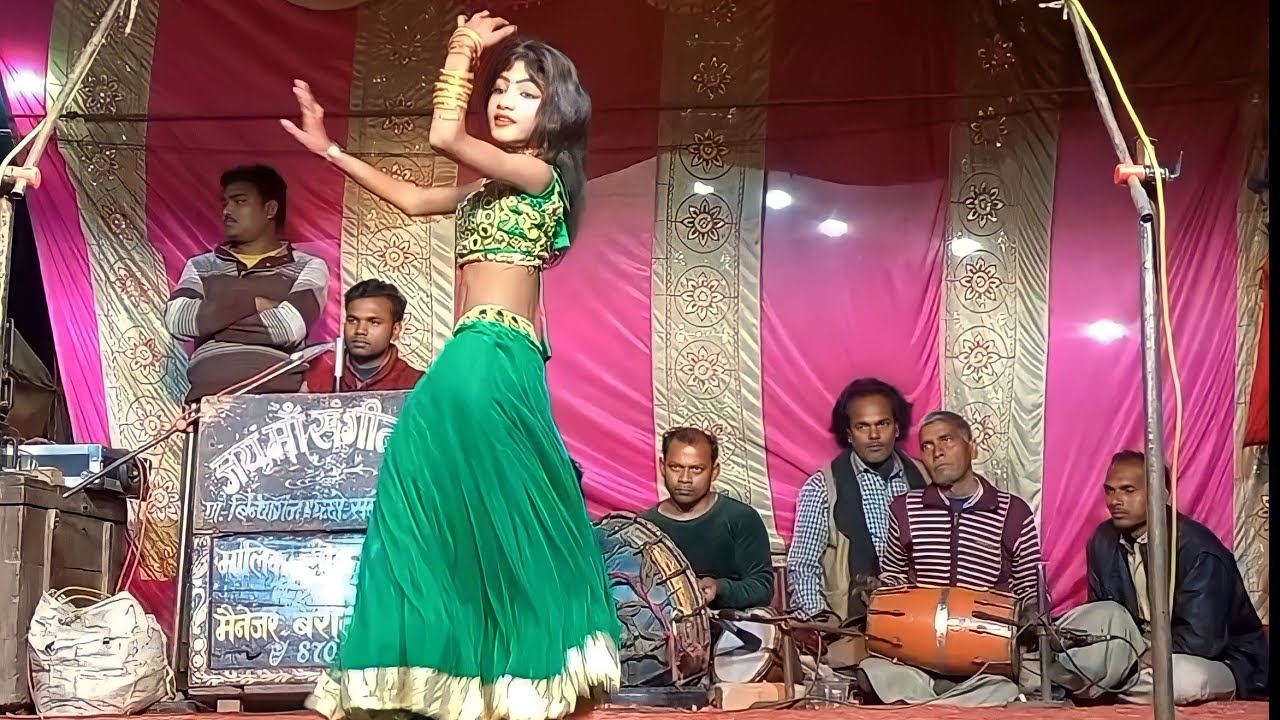 एक छोटे से कलाकार की जबरदस्त एंट्री नागिन डांस व फरमाइशी गीत/एक बार जरूर देखें/सोनू डांसर की नौटंकी।