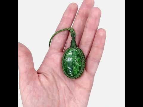 Кулон с хромдиопсидом - натуральный камень зеленый диопсид - подвеска ...