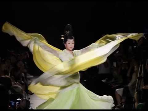 20130705李玉剛美人扮相閃耀巴黎時裝周
