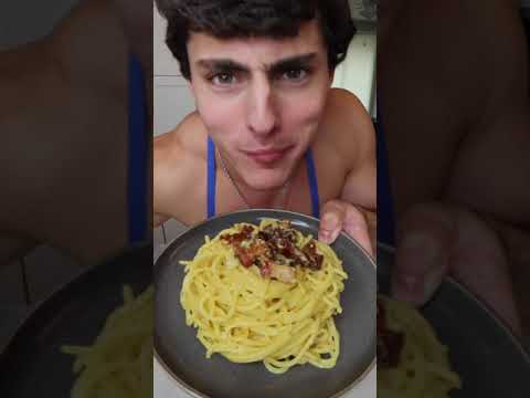 Video: Ako Sa Vyrábajú Cestoviny V štýle Carbonara