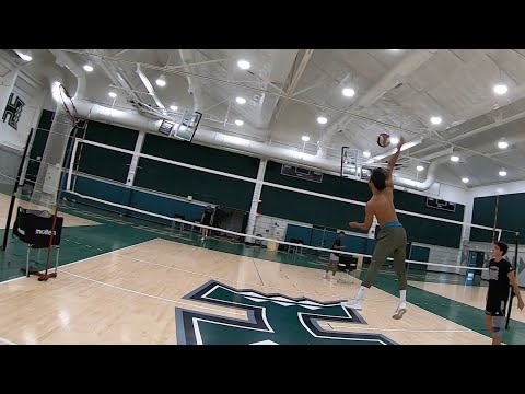 Видео: University of Hawaii Volleyball GoPro #20